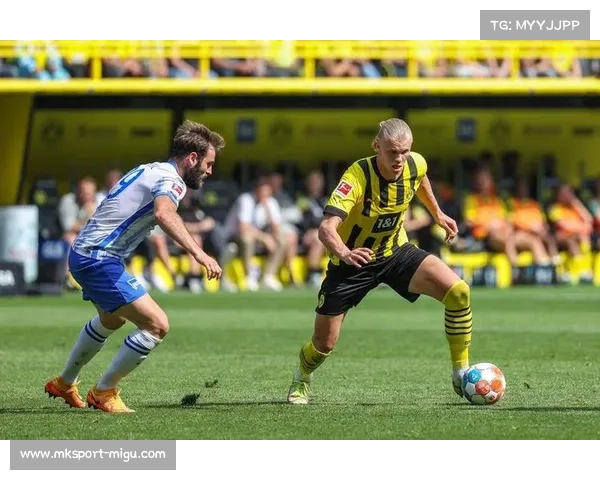 柏林赫塔中场艾希霍恩引争夺，阿森纳曼联竞逐